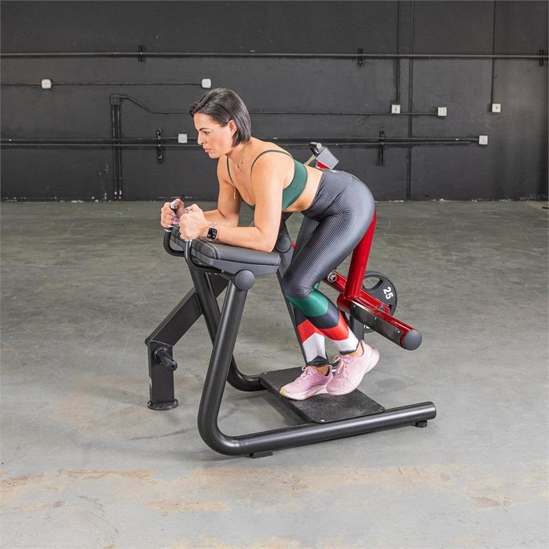 Glute Kick Machine|Start position|Finish position