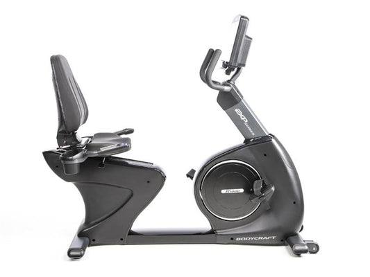 R1000 Side View|9 Inch LCD Console|10 inch Entertainment Console|16 inch Entertainment Console|Foot Pedals|Cup Holder|Quick Adjust Handles|Seat|Transport Wheels