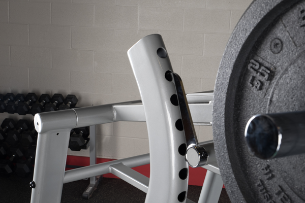 Leverage Squat |