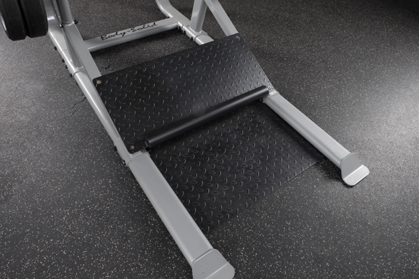Leverage Squat |