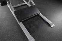 Leverage Squat |