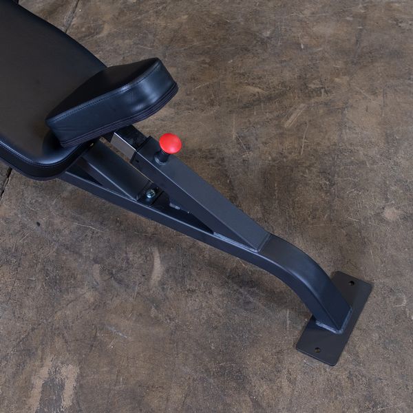 Bench loaded with weights|Bench in use|Spotter Platform|Seat adjustment|Upholstery