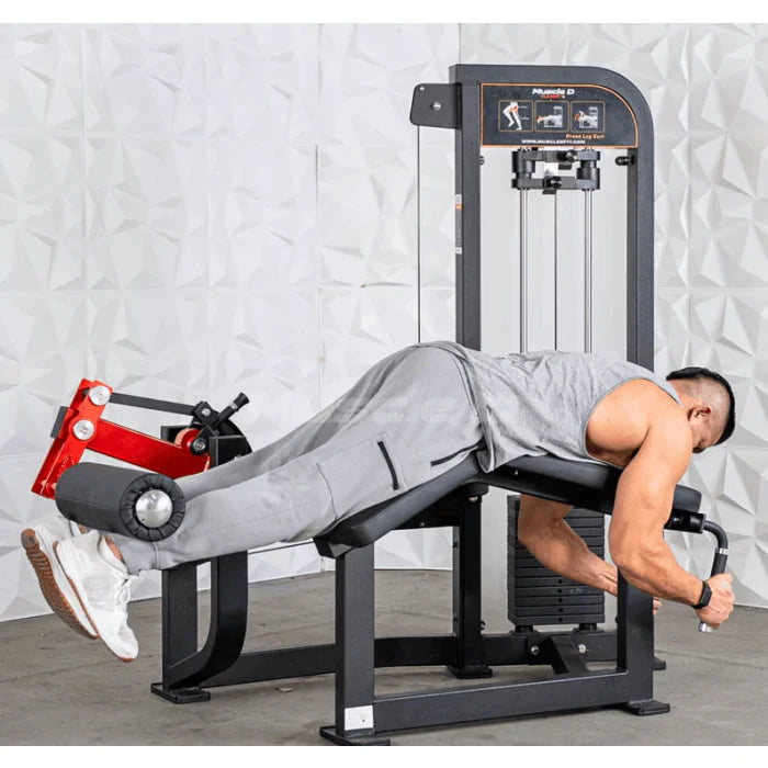 starting position (legs straight) in use by male user