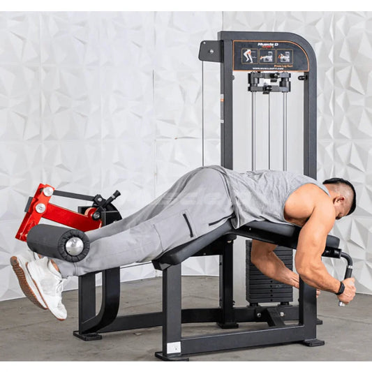 starting position (legs straight) in use by male user